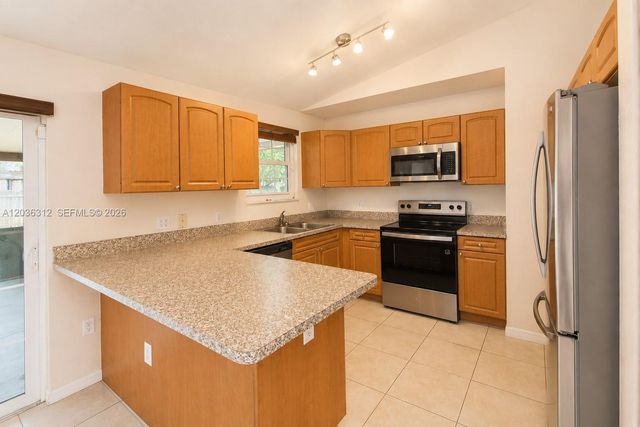19103 SW 319th St, Homestead, FL 33030