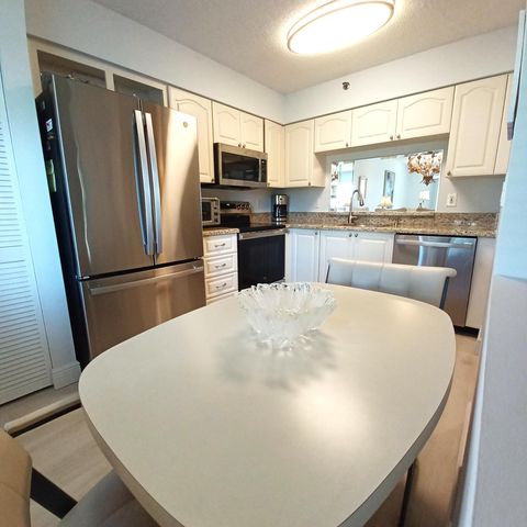 7260 Kinghurst Drive 406, Delray Beach, FL 33446