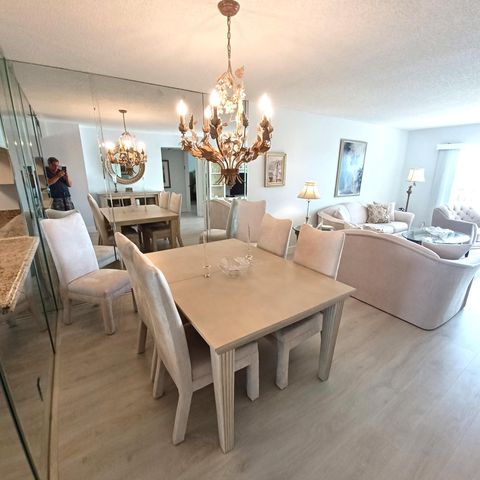 7260 Kinghurst Drive 406, Delray Beach, FL 33446