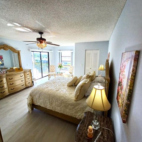 7260 Kinghurst Drive 406, Delray Beach, FL 33446