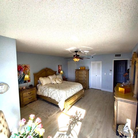 7260 Kinghurst Drive 406, Delray Beach, FL 33446