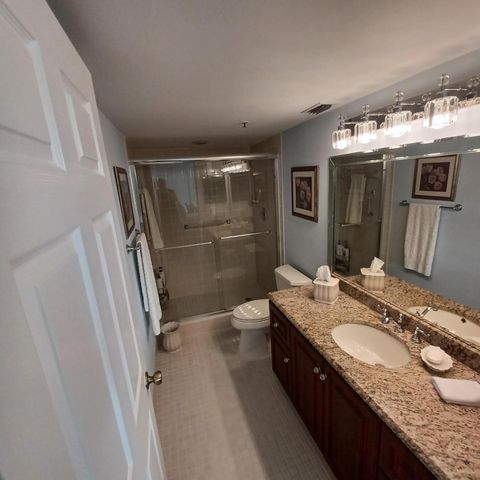 7260 Kinghurst Drive 406, Delray Beach, FL 33446