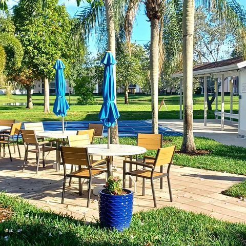 7260 Kinghurst Drive 406, Delray Beach, FL 33446
