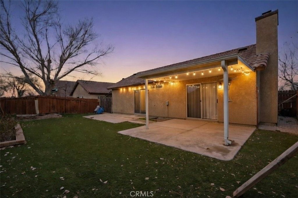 Image 2 of property listing at 36807 Haven Court, Palmdale, CA 93552