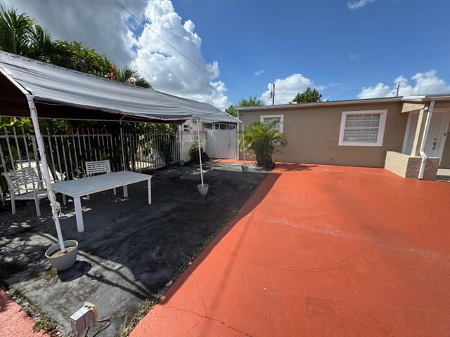 3540 NW 95th Terrace, Miami, FL 33147