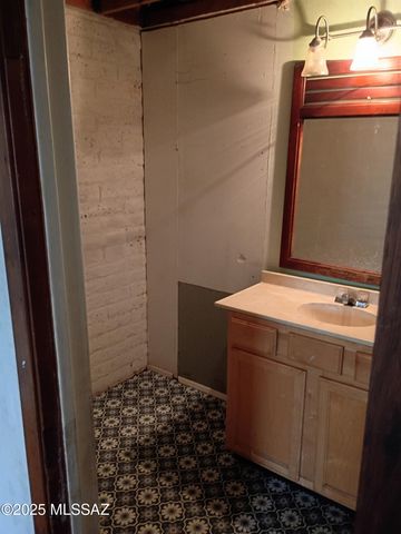 431 Sonoita Avenue, Patagonia, AZ 85624