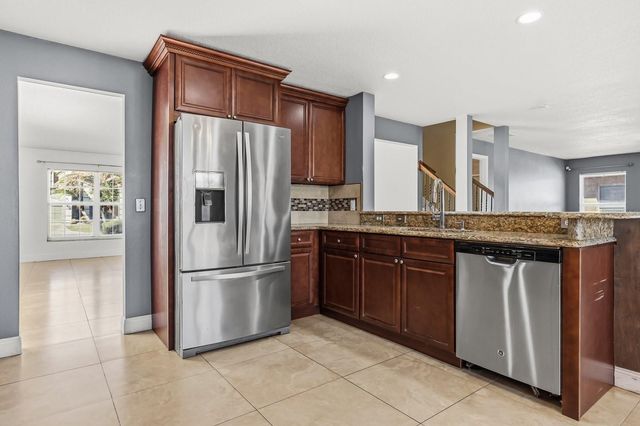 1431 CLARKS SUMMIT COURT, Orlando, FL 32828