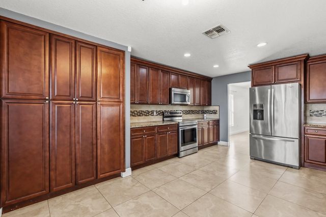 1431 CLARKS SUMMIT COURT, Orlando, FL 32828