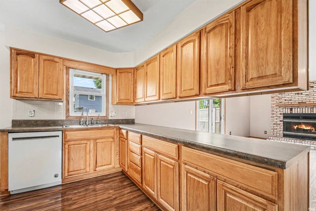 58364 Ironwood Drive, Elkhart, IN 46516