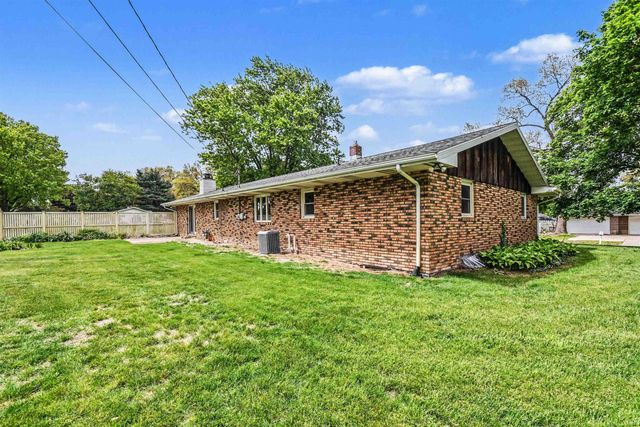 58364 Ironwood Drive, Elkhart, IN 46516