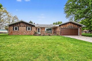 58364 Ironwood Drive, Elkhart, IN 46516