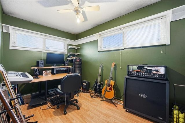 10425 Richmond Avenue, Kansas City, MO 64134