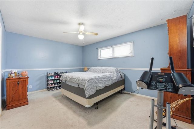 10425 Richmond Avenue, Kansas City, MO 64134