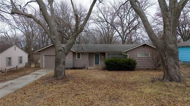 10425 Richmond Avenue, Kansas City, MO 64134