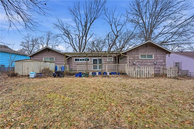 10425 Richmond Avenue, Kansas City, MO 64134