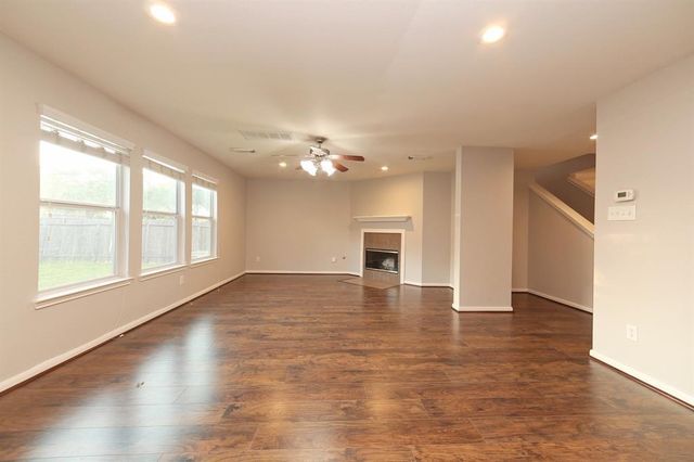 2002 Declaration Drive, Missouri City, TX 77459