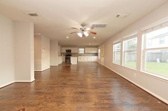 2002 Declaration Drive, Missouri City, TX 77459