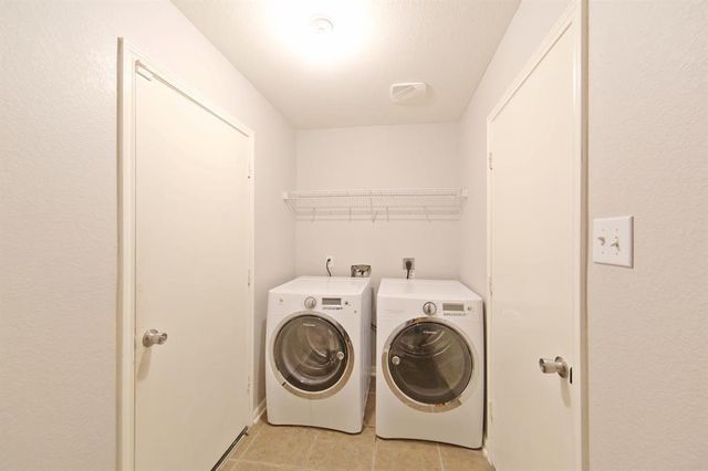 2002 Declaration Drive, Missouri City, TX 77459