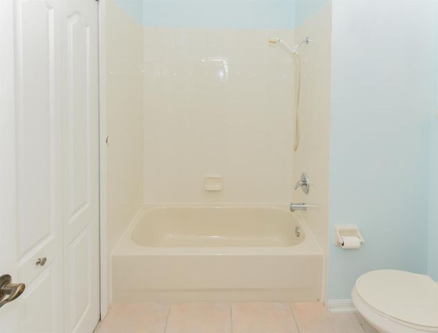 1567 SW Harbour Isles Circle, Port St. Lucie, FL 34986