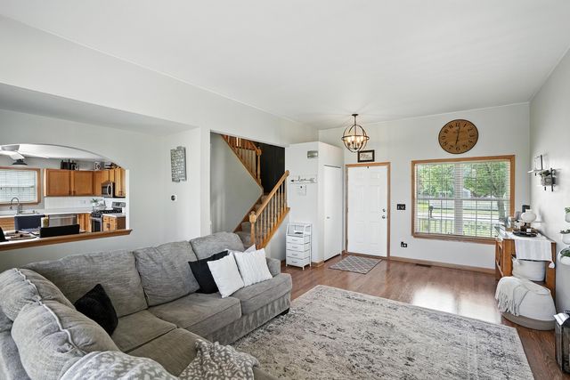 2064 Sutcliffe Drive, Romeoville, IL 60446
