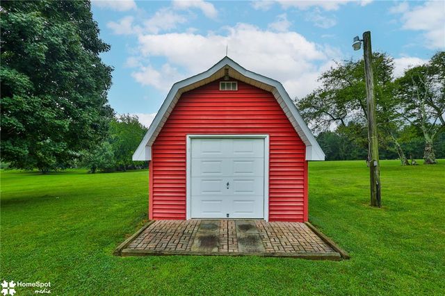 2642 Community Drive, Moore Twp, PA 18014