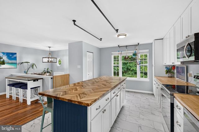2821 WILLOW AVE, Sparrows Point, MD 21219