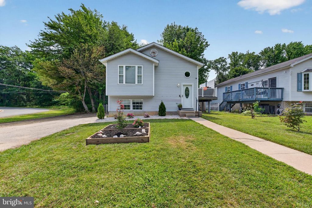2821 WILLOW AVE, Sparrows Point, MD 21219