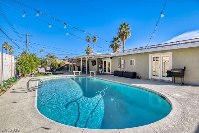 1692 Seneca Lane, Las Vegas, NV 89169