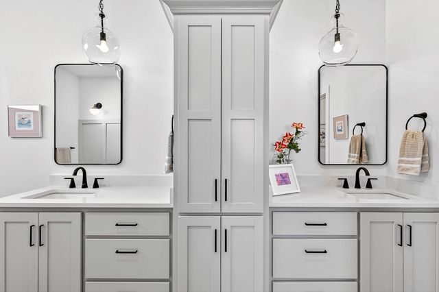 4411 E Hidden Oak Street, Springfield, MO 65802