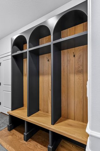 4411 E Hidden Oak Street, Springfield, MO 65802