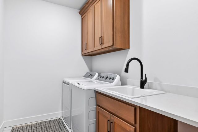 4411 E Hidden Oak Street, Springfield, MO 65802