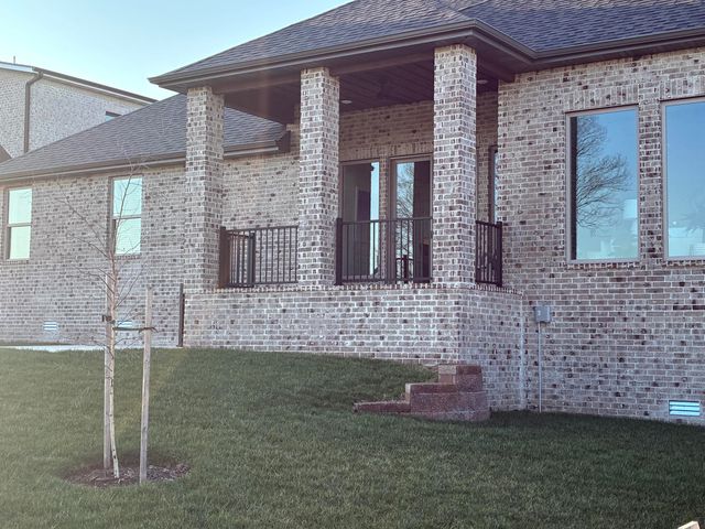 4411 E Hidden Oak Street, Springfield, MO 65802