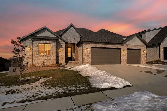4411 E Hidden Oak Street, Springfield, MO 65802