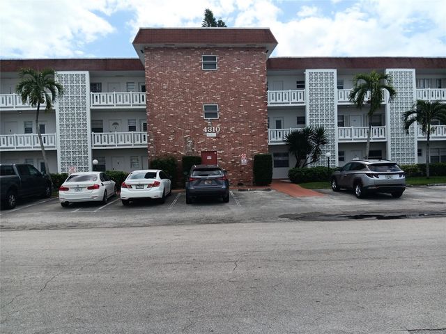4310 NW 12th Court 203, Lauderhill, FL 33313