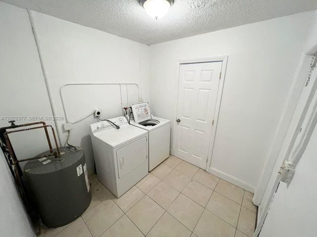 3461 NW 17th St, Lauderhill, FL 33311