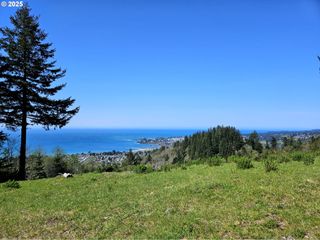 Harbor Hills Heights 308, Brookings, OR 97415