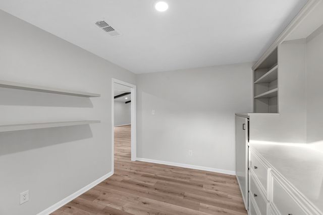 213 Westview Drive, Sealy, TX 77474