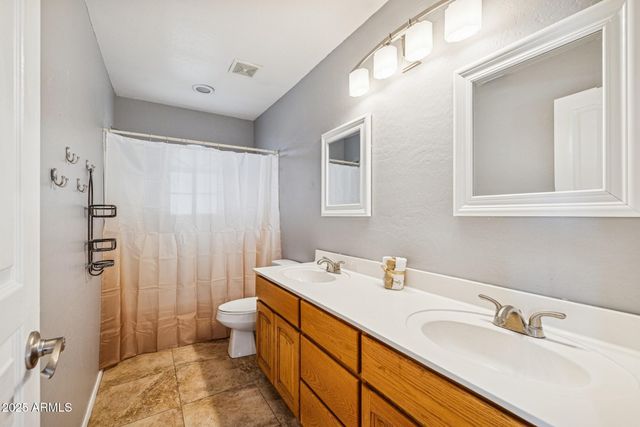 780 N BRISTOL Lane, Gilbert, AZ 85234