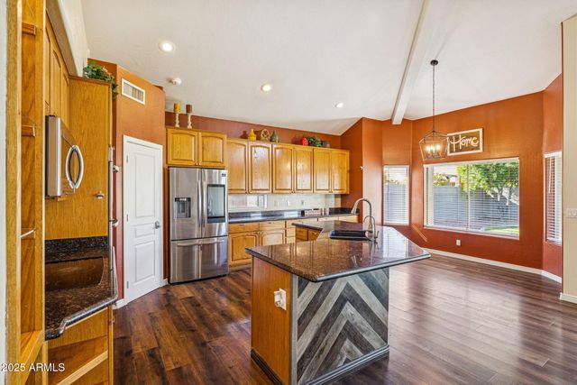 780 N BRISTOL Lane, Gilbert, AZ 85234