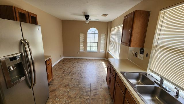 5443 Evergreen Canyon Road, Houston, TX 77066