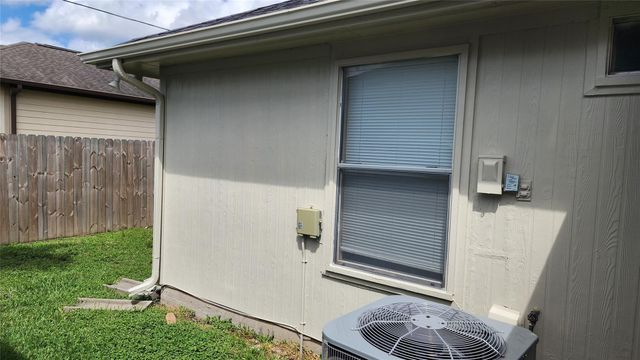 5443 Evergreen Canyon Road, Houston, TX 77066