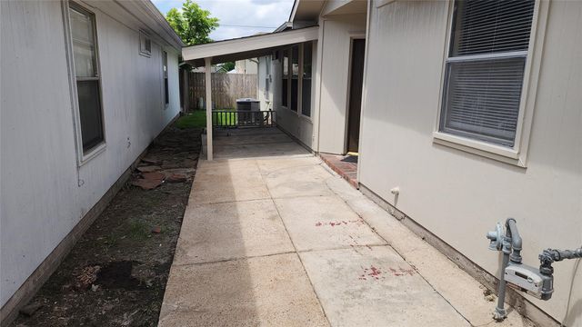 5443 Evergreen Canyon Road, Houston, TX 77066