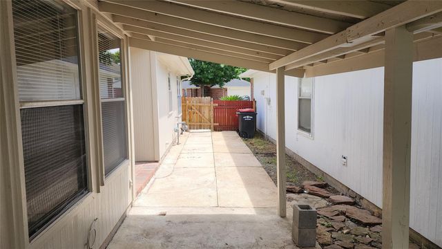 5443 Evergreen Canyon Road, Houston, TX 77066