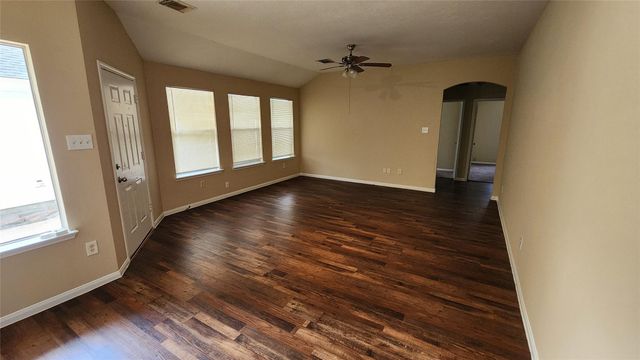 5443 Evergreen Canyon Road, Houston, TX 77066