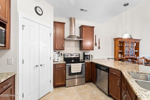 8962 Smithfield Drive NW Unit 2, Calabash, NC 28467