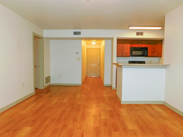 1512 N Elm Street 101, Denton, TX 76201