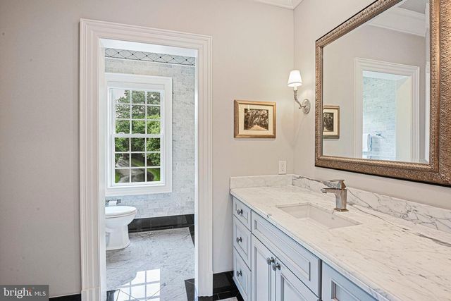 11100 KINGS CAVALIER CT, Oakton, VA 22124