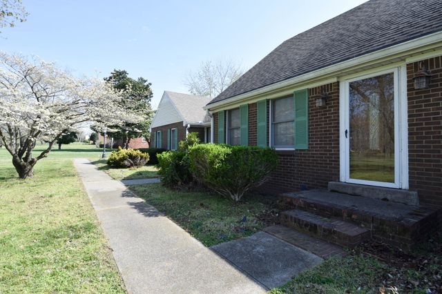 1059 Robertson Rd, Gallatin, TN 37066