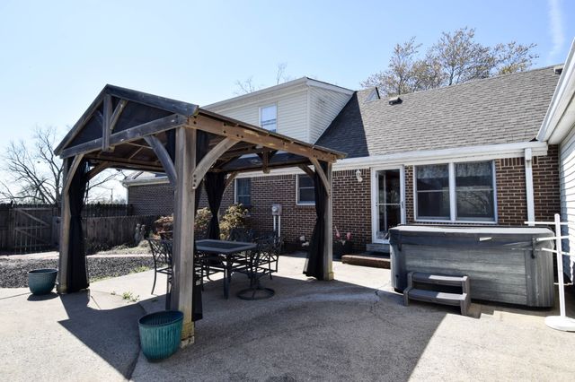 1059 Robertson Rd, Gallatin, TN 37066