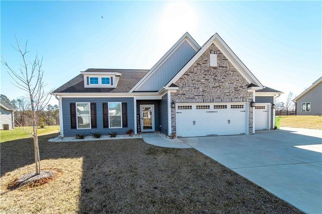 1216 Creek Knoll Drive, Lewisville, NC 27023